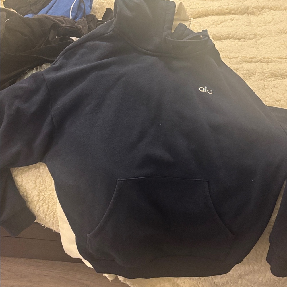 ALO Yoga Navy Blue Set: Hoodie and Cuffed Sweats - Picture 5 of 5